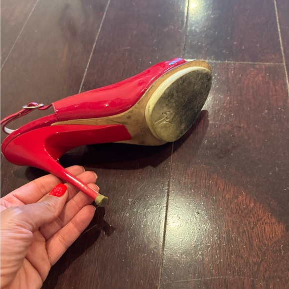 Red Giuseppe Zanotti heels. Size 38. - Picture 3 of 6